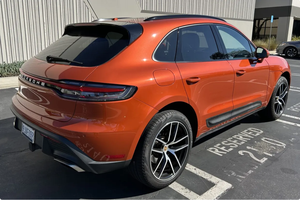 LISTO PARA CONDUCIR - USADO, VOLANTE A LA IZQUIERDA |   CONDUCCIÓN DERECHA |   PORSCHE MACAN 2023 - Product Image 3