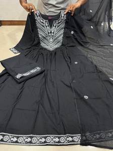 <b>Indian</b> Ethnic Cotton <b>Kurta</b> Set For Women Featuring Printed Patterns Lightweight And Stylish Perfect For Festive And Casual Use - Product Image 5