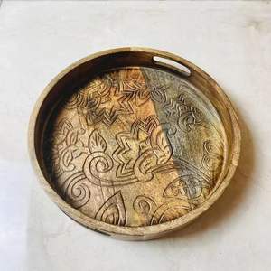 Bandeja de servicio vintage decorativa de lujo para cocina casera de diseñador Bandeja de madera hecha a mano única con mango de metal - Product Image 5