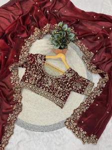 ผ้าซิ่นซาตินไหมหรูหราขายส่ง พร้อมงานปักเลื่อม ตัดเย็บเสื้อสำเร็จรูป ไซส์ XXL (44 นิ้ว) 6 สีทันสมัย - Product Image 3