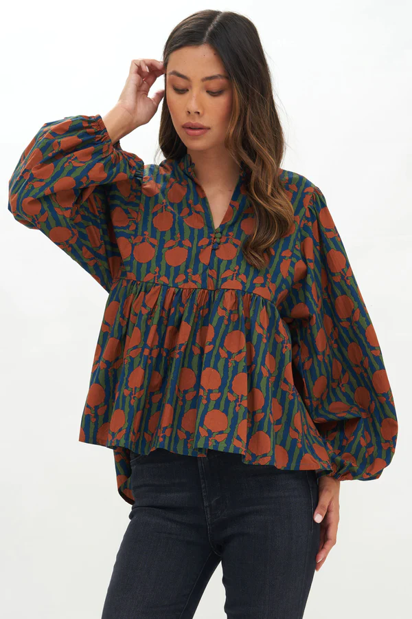 สีน้ำตาล