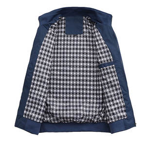 เสื้อแจ็คเก็ตบอมเบอร์ผู้ชายสำหรับฤดูหนาว ผลิตในปากีสถาน มีสินค้าในสต็อก ราคาถูก  ขายเสื้อแจ็คเก็ตบอมเบอร์ผู้ชายลำลอง - Product Image 3