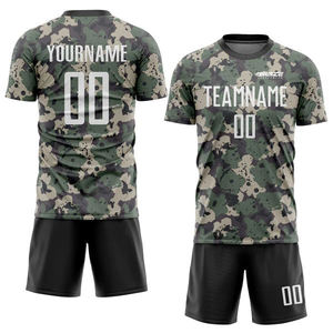 Ensemble d'uniformes de football unisexe tout usage 100% polyester respirant à séchage rapide, couleurs imprimées personnalisables, caractéristiques de design personnalisables - Product Image 3