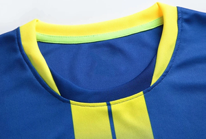 Ensemble de maillots de football en polyester à sublimation, personnalisés avec le nom de l'équipe, de haute qualité, à séchage rapide, pour adultes, OEM - Product Image 3