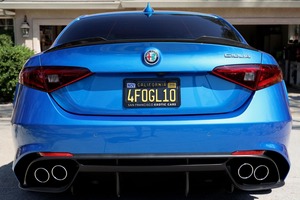 Alfa Romeo Giulia Quadrifoglio 2022 Usado en Buenas Condiciones, Motor V6 Twin-Turbo de 505 hp - Product Image 3