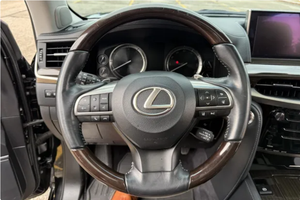 LISTO PARA CONDUCIR - USADO, VOLANTE A LA IZQUIERDA |   CONDUCCIÓN DERECHA |   LEXUS LX570 2018 - Product Image 3