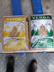 Pellets de Madera Premium de 6 mm, Clase A1, EN Plus, Bolsa de 15 kg, Combustible para Estufa y Caldera - Product Image 6