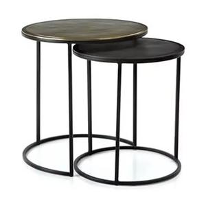 Ensemble de tables basses modernes artisanales/2 tables basses avec plateau en aluminium coulé et base en fer, design rond en métal, design personnalisable pour salon - Product Image 1
