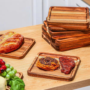 Plateaux carrés en bois d'acacia de couleur naturelle respectueux de l'environnement avec fonction antidérapante pour une utilisation intérieure et extérieure dans le salon - Product Image 1