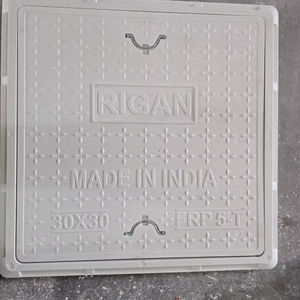 Tapa de Alcantarilla Cuadrada Negra de FRP de 24x24 para Seguridad Vial, Resistente a la Corrosión - Product Image 1