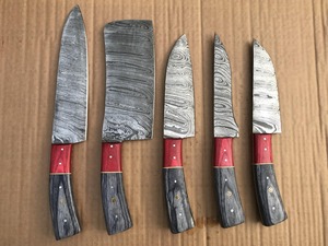 Juego de cuchillos de cocina en acero de Damasco con cuchillo para carne, cuchillo de carnicero y otros estilos. Personalización opcional con funda de cuero. - Product Image 5