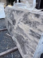 Dalles de granit naturel indien Stonex noir poli, flammé, martelé, rose rosé, moderne, écologique, coupées sur mesure pour villa