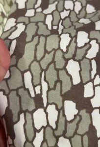 Chándal de Camuflaje con Estampado de Corteza de Árbol al por Mayor |   Conjunto de Sudadera con Capucha y Pantalones Deportivos de Forro Polar |   Marca Privada, OEM/ODM Disponible, Envío Rápido - Product Image 3