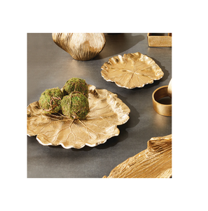 Bandeja de Servicio de Metal Floral Vintage Ecológica Hecha a Mano, Superficie Repujada, Apta para Lavavajillas y Microondas, Tamaño y Forma Personalizados, Pulida - Product Image 1