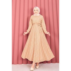 Robe Hijab en Dentelle Texturée Camel avec Ceinture Amovible, Motif Floral, Modeste et Basique pour Usage Quotidien Islamique, Taille Naturelle Droite pour l'Été - Product Image 5