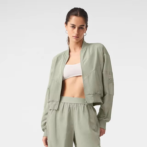 แจ็คเก็ตเบสบอลวาร์ซิตี้แฟชั่นสำหรับผู้หญิง ทำจากขนสัตว์ 100%  แขนหนังคุณภาพสูง  ออกแบบเองได้  สไตล์เรียบง่าย - Product Image 2