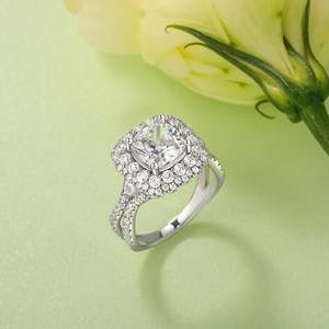 Bague de fiançailles Jeulia Vintage en argent sterling torsadé à motif floral avec moissanite taille coussin - Product Image 5