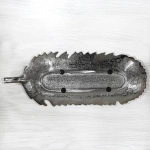 ถาดอลูมิเนียมลายเงินแบบดั้งเดิมถาดตกแต่งนี้ได้รับการออกแบบรูปทรงขนนกจัดแสดงแบบดั้งเดิม - Product Image 5