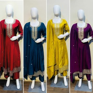 TV Serial Actriz Estilo Enorme Flair Patrón Rich Party & Reception Special 3 Piece Salwar Suit para mujeres o niñas Wear From Surat - Product Image 6