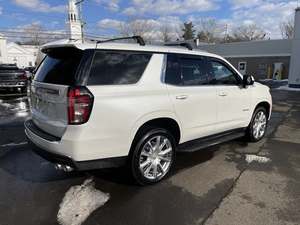 Chevrolet Tahoe High Country 2024 Usado en Excelentes Condiciones, 4WD Plus, Sin Accidentes, Volante a la Izquierda/Derecha - Product Image 2