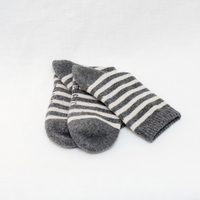 Chaussettes d'hiver 100% laine de Mongolie, rayées gris et blanc, confortables, chaudes, antidérapantes, respirantes, avec logo sur le dessous, naturelles