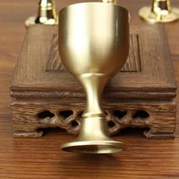 Calice de Communion Élégant et Moderne en Laiton Doré, Fait Main, Écologique, 1000 ml, pour Cérémonies Spirituelles et Repas Personnalisés