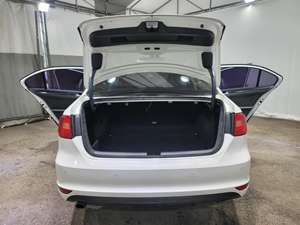 Volkswagen Jetta 2013 en Buen Estado, Auto Usado Coreano en Venta, 300auto Export - Product Image 4