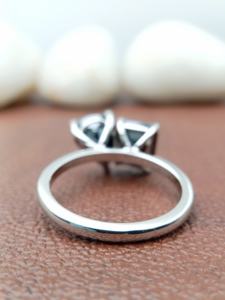 แหวนแต่งงาน/หมั้นเพชรทรงหัวใจแบบสั่งทำพิเศษ ประดับเพชร VVS เงินแท้ 925 รับรองโดย GIA ดีไซน์ทันสมัย 100% - Product Image 4