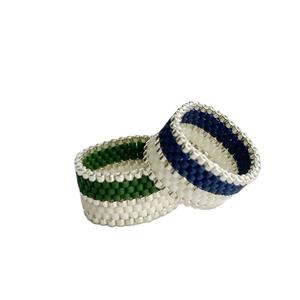 Anillos de dedo de cuentas de semillas bohemias personalizadas Anillo de cuentas de semillas de mejor diseñador para fashionistas Anillo de cuentas de semillas vibrantes - Product Image 1