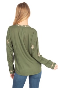 เสื้อเบลาส์สไตล์โบฮีเมียนปักลายดอกไม้ประจำชนชาติสำหรับสตรี - Product Image 3