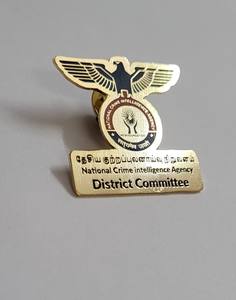 Le meilleur de la qualité Épinglettes et boutons de manchette en métal bronze sur mesure Accessoire unique pour élever votre style adapté à votre vision - Product Image 1