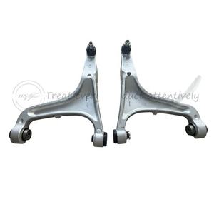 Pièces automobiles Bras de suspension inférieur avant OE 673007126 6730071267 673007124 673007125 670107802 pour Maserati Ghibli 3.0 - Product Image 1