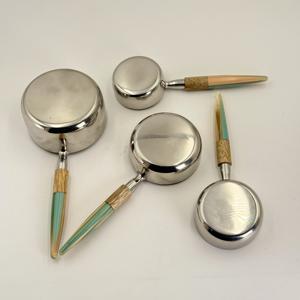 Nouveauté : Tasse à mesurer en acier inoxydable écologique et résistante à la chaleur, avec poignée en résine et finition miroir, capacité de 100 ml, pour la maison, la cuisine et l'hôtel - Product Image 5