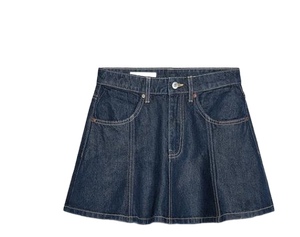 Jupes courtes en denim unique et tendance de qualité exportée pour une ambiance de week-end parfaite, disponibles à un prix abordable - Product Image 1