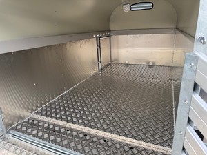 NEW/USED 15LT 8' x 4' Livestock <b>Trailer</b> Manufacturer Livestock Horse and Poultry Semi-<b>Trailer</b> at Cheap Price - Product Image 5