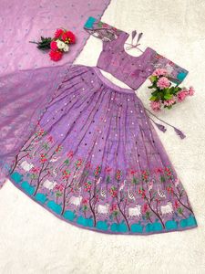 Blusa Sari de seda india de alta calidad con estilo, hermosas mangas de mariposa, ropa festiva informal brillante, fiestas de bodas para mujer - Product Image 6