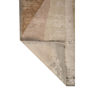 พรมไหมไผ่ผสมขนสัตว์ถักมือลายแอ็บสแตรกต์ รุ่น Esk-397(3D) ยี่ห้อ Kavi Gold สำหรับตกแต่งบ้าน ห้องโถง ห้องนอน รูปทรงสี่เหลี่ยมผืนผ้า ทำด้วยมือ - Product Image 5