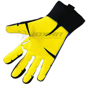 Los guantes protectores con capa exterior resistente a la abrasión y ajuste ergonómico ofrecen comodidad y seguridad en entornos de trabajo accidentados - Product Image 4