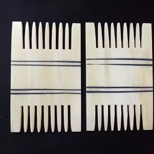 Peigne en os sculpté à la main Accessoire pour cheveux en os de buffle poli pour stylistes et vente au détail Écologique par tradebit - Product Image 4