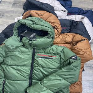 Vestes d'hiver chaudes pour hommes en duvet, vente en gros, vêtements rembourrés chauds pour femmes, veste d'hiver en duvet, vêtements en stock - Product Image 1