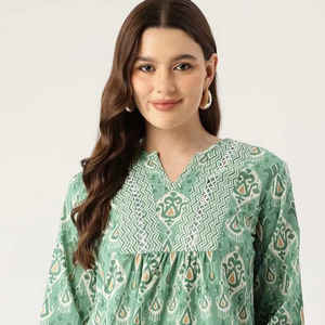Haut en coton à imprimé floral HandBlock Boho Chic Vintage haut vert haut d'été en coton indien pour femme - Product Image 1