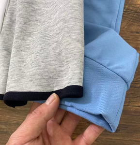 Fabricant en gros de survêtements pour hommes, streetwear, survêtement 100% coton, logo personnalisé, ensemble de jogging pour la course à pied en plein air, léger - Product Image 4