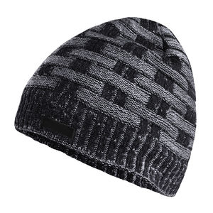 Bonnet Jacquard personnalisé de haute qualité pour hommes Nouveau style Marque privée Bonnet tricoté Impression numérique/bouffée Fabriqué au Pakistan - Product Image 6