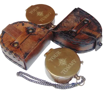 Medallón de bolsillo náutico grabado, brújula con funda de transporte de cuero, regalo para el amor y niño, mejor CHNTL45035