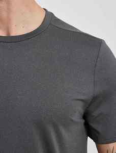 Camiseta Deportiva de Secado Rápido con Estampado Largo para Hombre, Venta al por Mayor Personalizada, Alta Demanda, Transpirable, para Gimnasio, Fitness y Entrenamiento - Product Image 4