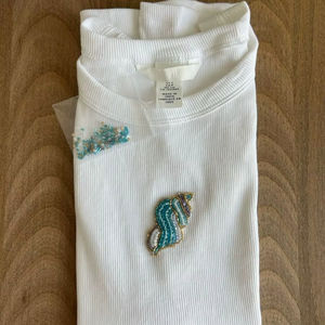 Breloque de sac de luxe faite à la main avec broderie de perles et pompon, style personnalisable, breloques de sac brodées de perles de rocaille - Product Image 1