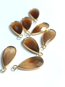 Conector de Bisel Chapado en Oro de 18k con Incrustaciones de Latón Vintage y Piedra de Cuarzo de 20x10mm - Product Image 4