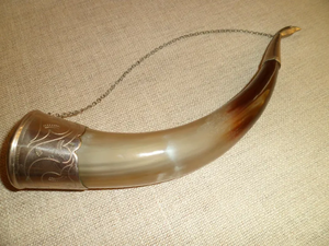 Corne à boire médiévale Viking 100% naturelle fabriquée à la main et polie Style animal Corne à boire de bière bon marché par Crescent Crafts - Product Image 6