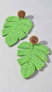 ต่างหูรูปสตรอว์เบอร์รีสีชมพูสดใส ประดับใบไม้สีเขียว เครื่องประดับผลไม้ฤดูร้อน ขายส่งจำนวนมาก ผู้จัดจำหน่ายเครื่องประดับแฟชั่น - Product Image 3