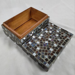 Venta al por mayor colorido mosaico Marvel resina artística joyero estilo Ángel hecho a mano Almacenamiento de recuerdos para regalos - Product Image 1